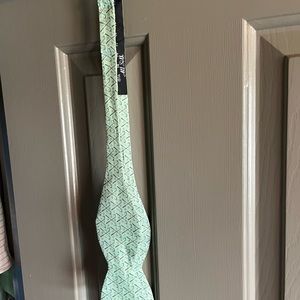 Vineyard Vines Golf Bowtie